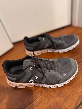 On Cloud Women's Running Sneakers - Gray/White